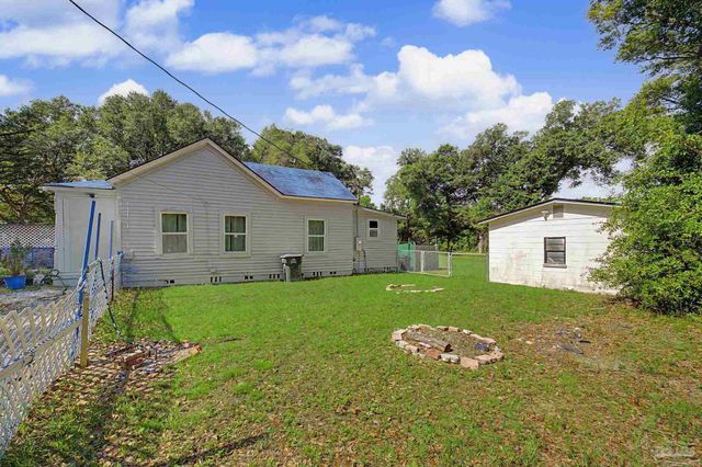 1731 Savage Ln, Pensacola, FL 32505