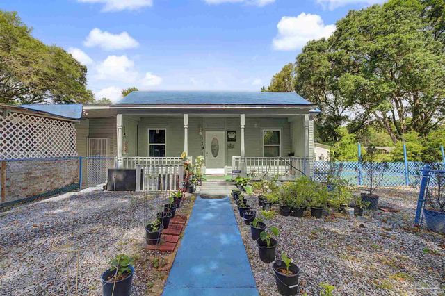 1731 Savage Ln, Pensacola, FL 32505