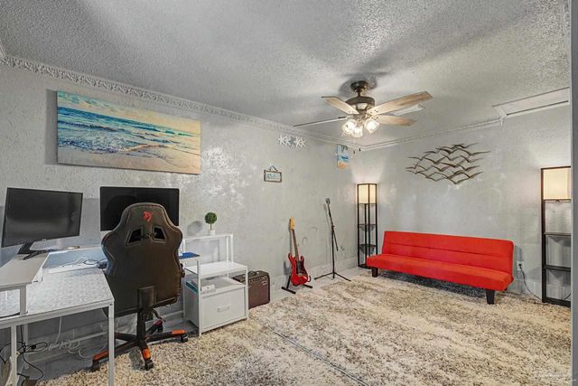 1731 Savage Ln, Pensacola, FL 32505