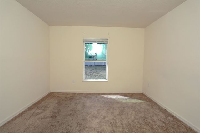 30 Riviere Ln, Palm Coast, FL 32164