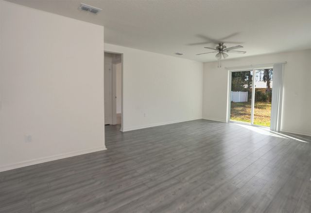 30 Riviere Ln, Palm Coast, FL 32164