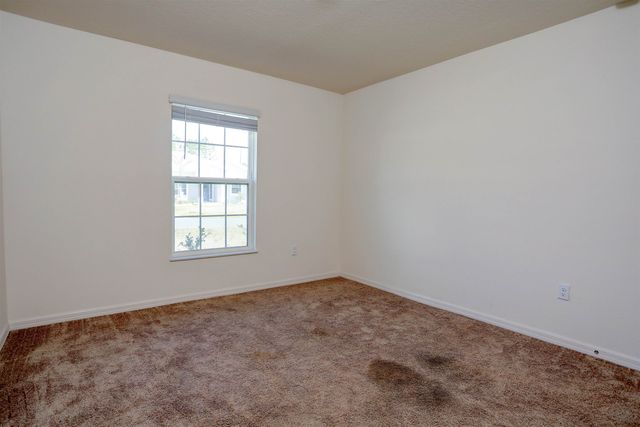 30 Riviere Ln, Palm Coast, FL 32164