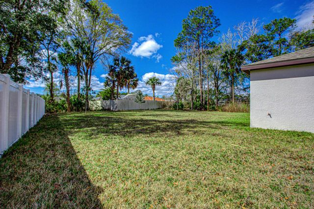 30 Riviere Ln, Palm Coast, FL 32164