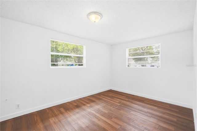 10019 N JASMINE AVENUE, Tampa, FL 33612