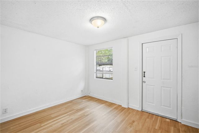 10019 N JASMINE AVENUE, Tampa, FL 33612