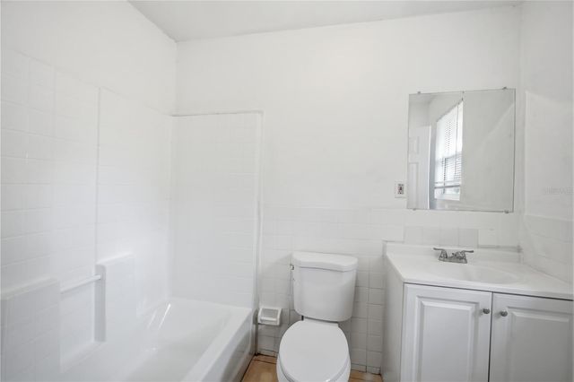 10019 N JASMINE AVENUE, Tampa, FL 33612