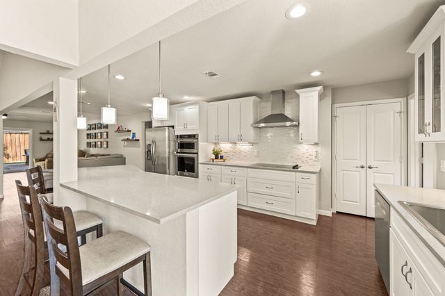 151 Creek Courts Drive, Trophy Club, TX 76262