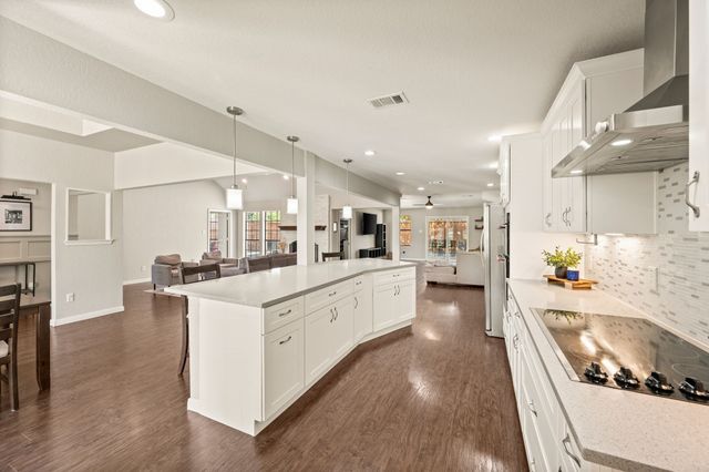 151 Creek Courts Drive, Trophy Club, TX 76262