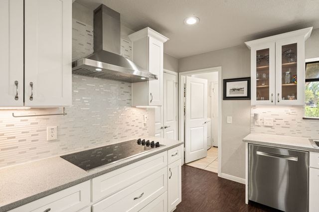 151 Creek Courts Drive, Trophy Club, TX 76262