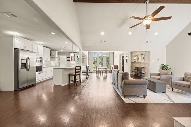 151 Creek Courts Drive, Trophy Club, TX 76262