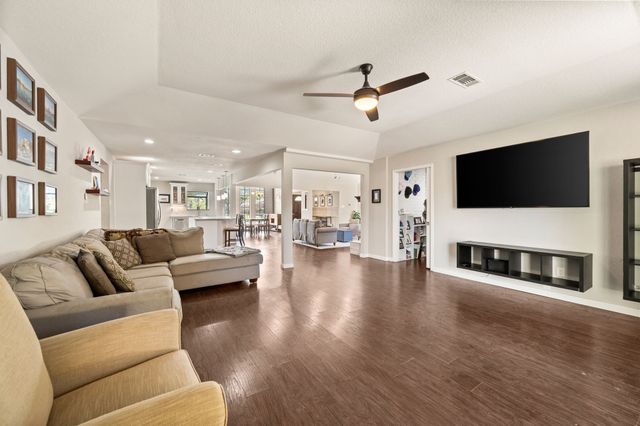 151 Creek Courts Drive, Trophy Club, TX 76262