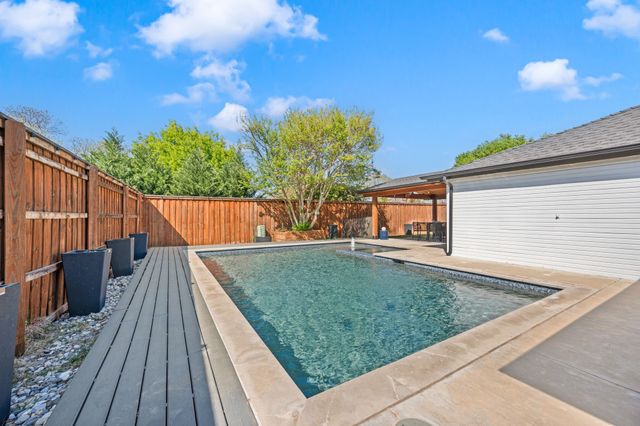 151 Creek Courts Drive, Trophy Club, TX 76262