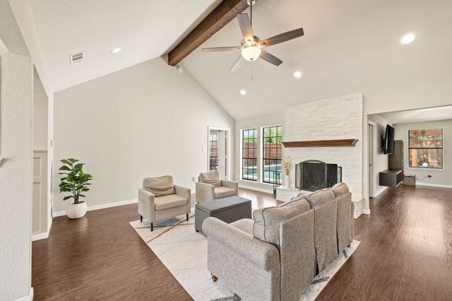 151 Creek Courts Drive, Trophy Club, TX 76262