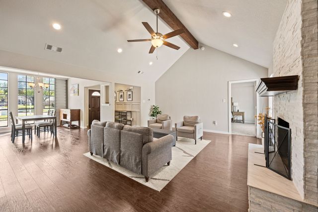 151 Creek Courts Drive, Trophy Club, TX 76262