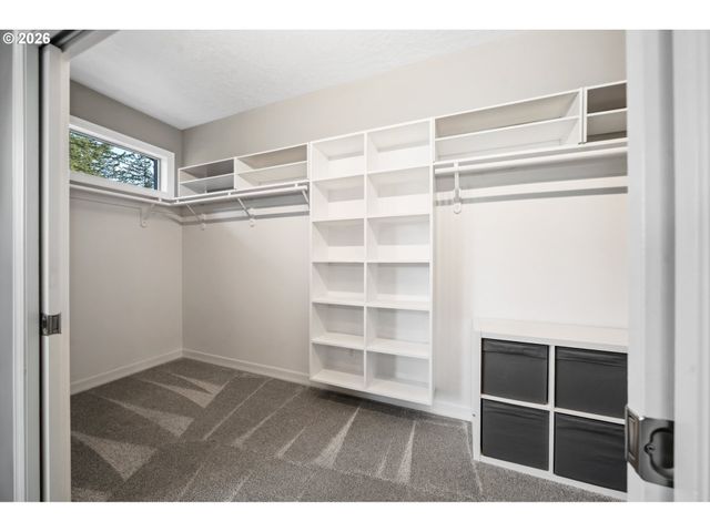 201 THOMPSON Dr, Washougal, WA 98671
