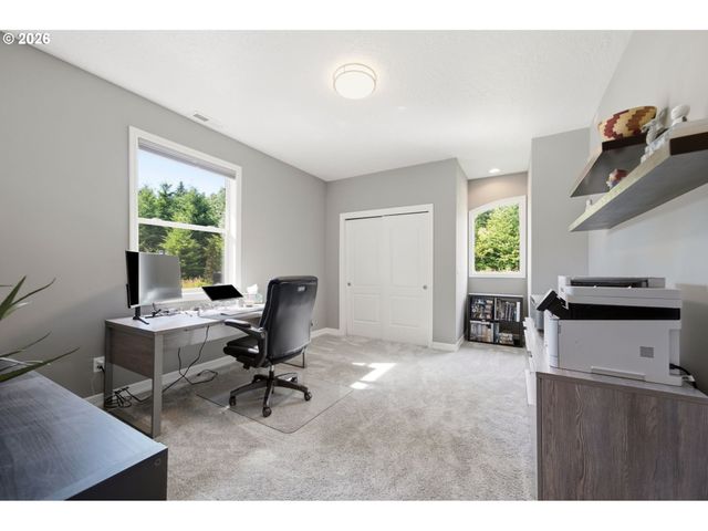 201 THOMPSON Dr, Washougal, WA 98671