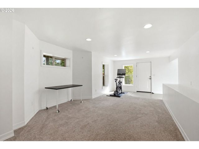 201 THOMPSON Dr, Washougal, WA 98671