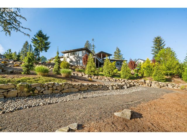 201 THOMPSON Dr, Washougal, WA 98671