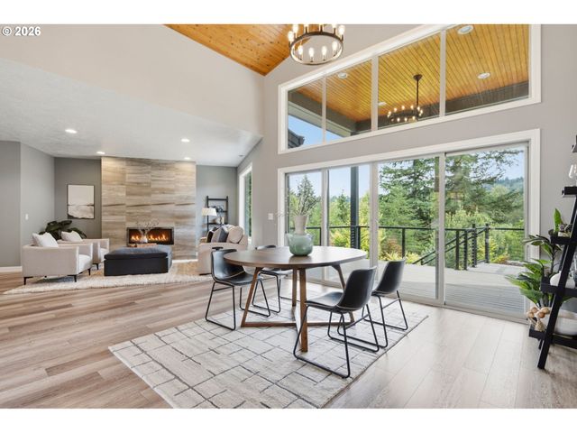 201 THOMPSON Dr, Washougal, WA 98671