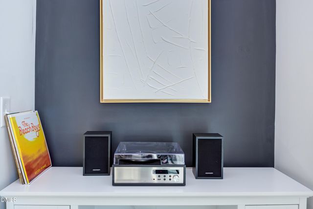 1230 Barn Cat Way, Apex, NC 27502