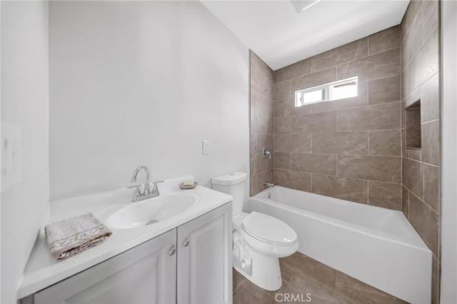 1305 W 46th, Los Angeles, CA 90037