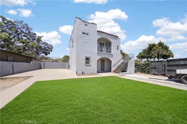 1305 W 46th, Los Angeles, CA 90037