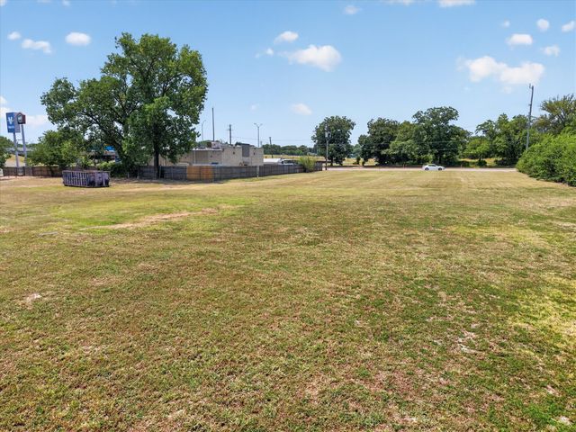 720 S Masters Drive, Dallas, TX 75217