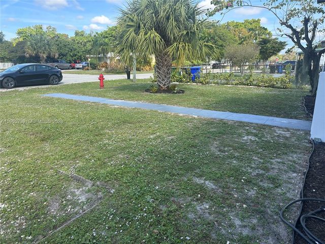 1308 NW 13th Ct, Fort Lauderdale, FL 33311