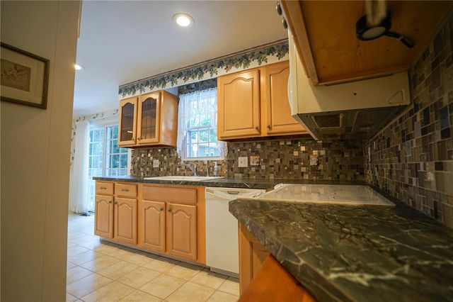 145 Stonedale Road, Warwick, RI 02889