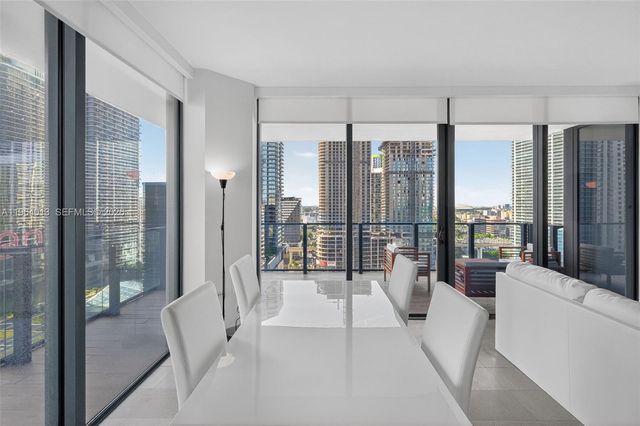 68 SE 6th St 1702, Miami, FL 33131