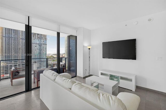 68 SE 6th St 1702, Miami, FL 33131