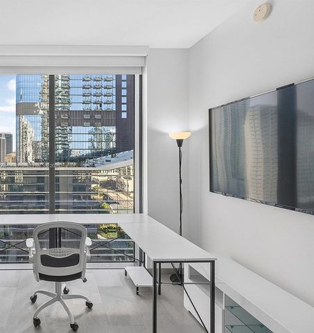 68 SE 6th St 1702, Miami, FL 33131