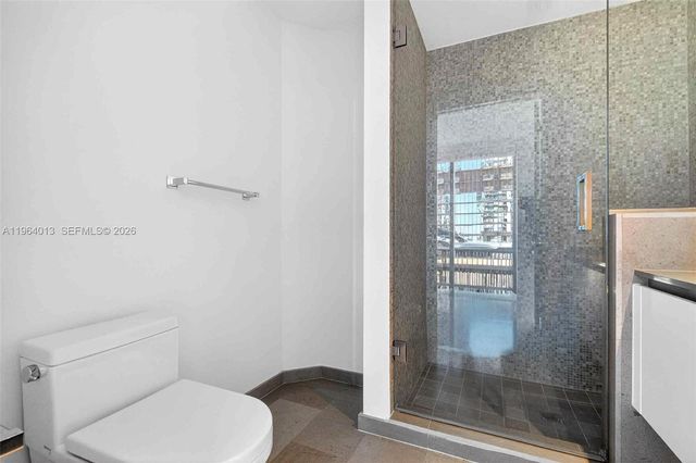 68 SE 6th St 1702, Miami, FL 33131