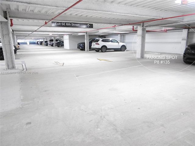 68 SE 6th St 1702, Miami, FL 33131