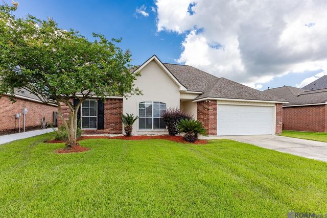 11297 Shady Bend Dr, Denham Springs, LA 70726