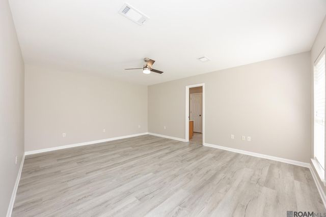 11297 Shady Bend Dr, Denham Springs, LA 70726