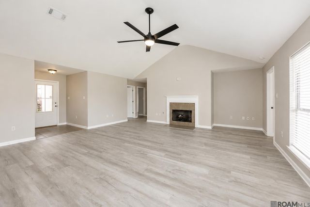 11297 Shady Bend Dr, Denham Springs, LA 70726