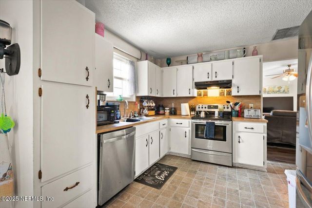 12821 JULINGTON RIDGE Drive, Jacksonville, FL 32258
