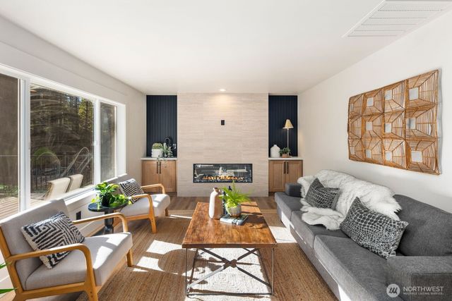 1174 SW Clevenger Lane, Port Orchard, WA 98367