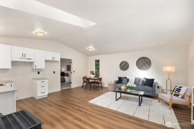 1174 SW Clevenger Lane, Port Orchard, WA 98367