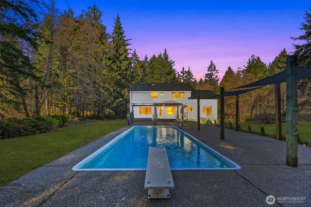 1174 SW Clevenger Lane, Port Orchard, WA 98367