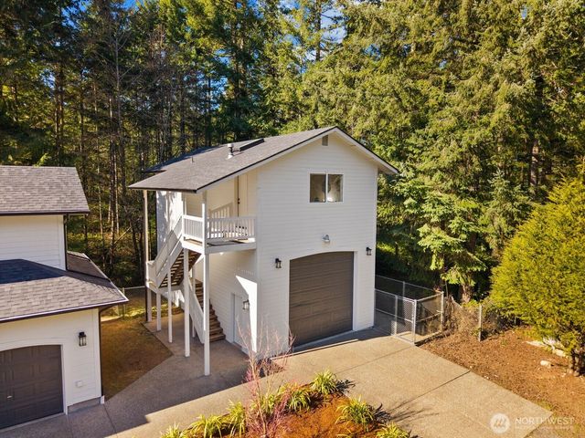 1174 SW Clevenger Lane, Port Orchard, WA 98367
