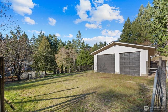 1174 SW Clevenger Lane, Port Orchard, WA 98367