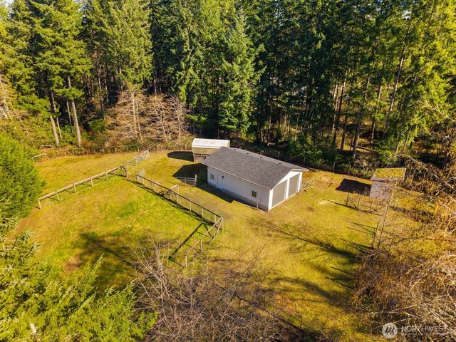 1174 SW Clevenger Lane, Port Orchard, WA 98367