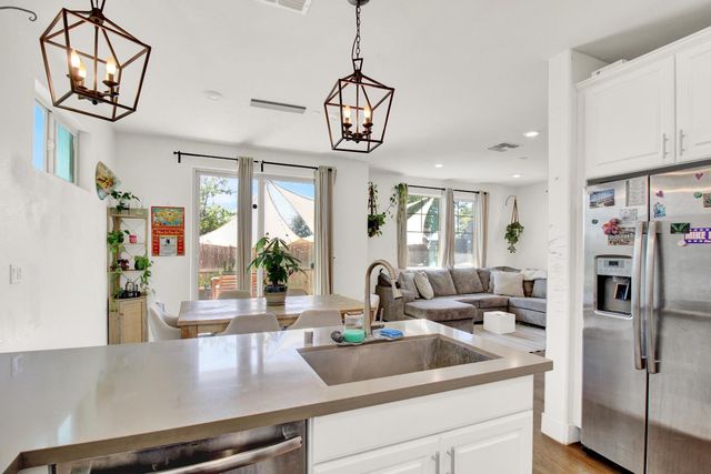 8985 Upbeat Way, Elk Grove, CA 95757