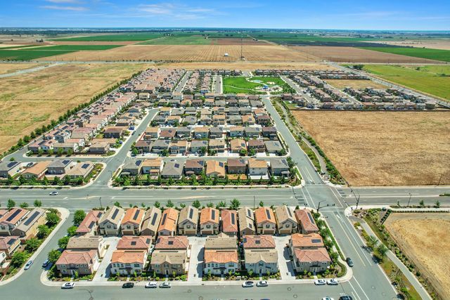 8985 Upbeat Way, Elk Grove, CA 95757