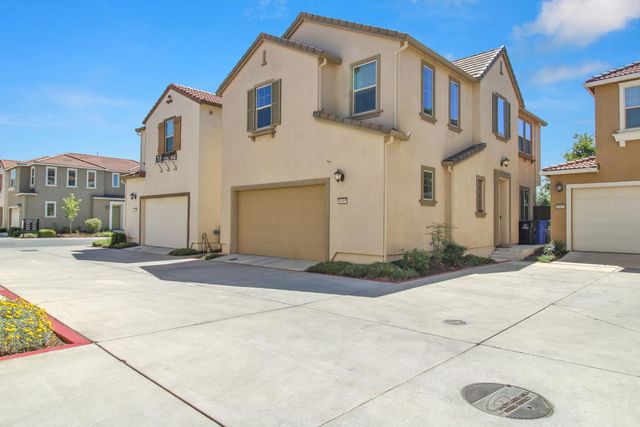 8985 Upbeat Way, Elk Grove, CA 95757
