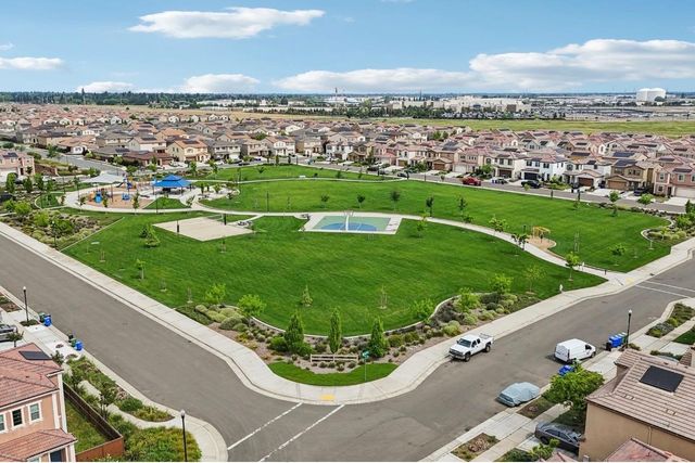 8985 Upbeat Way, Elk Grove, CA 95757