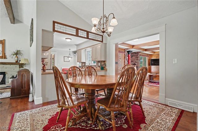 38600 Berkshire Hills Drive, Willoughby Hills, OH 44094