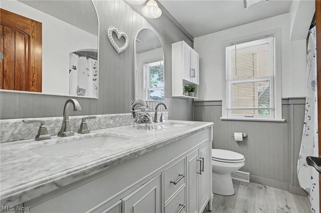 38600 Berkshire Hills Drive, Willoughby Hills, OH 44094
